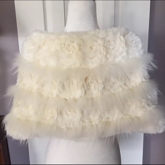 LINDA RICHARDS ivory fur rosette wrap silk lining - Picture 3 of 5